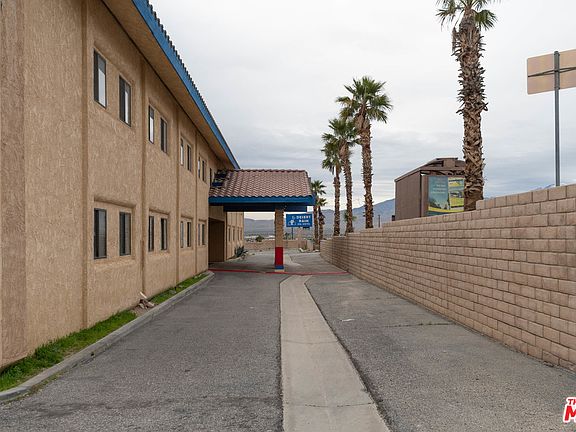 2nd image of 67485 Hacienda Ave