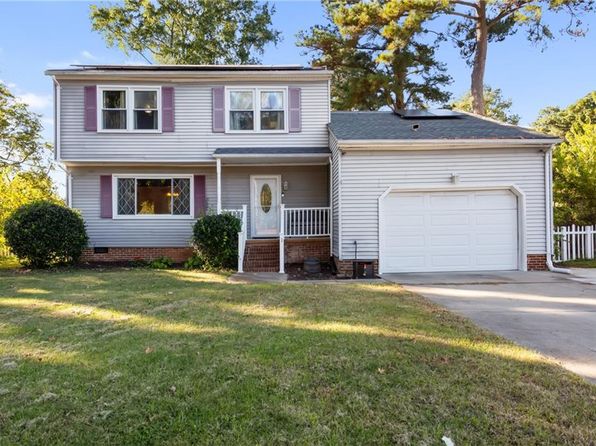 1 Kings Point Dr, Hampton, VA 23669