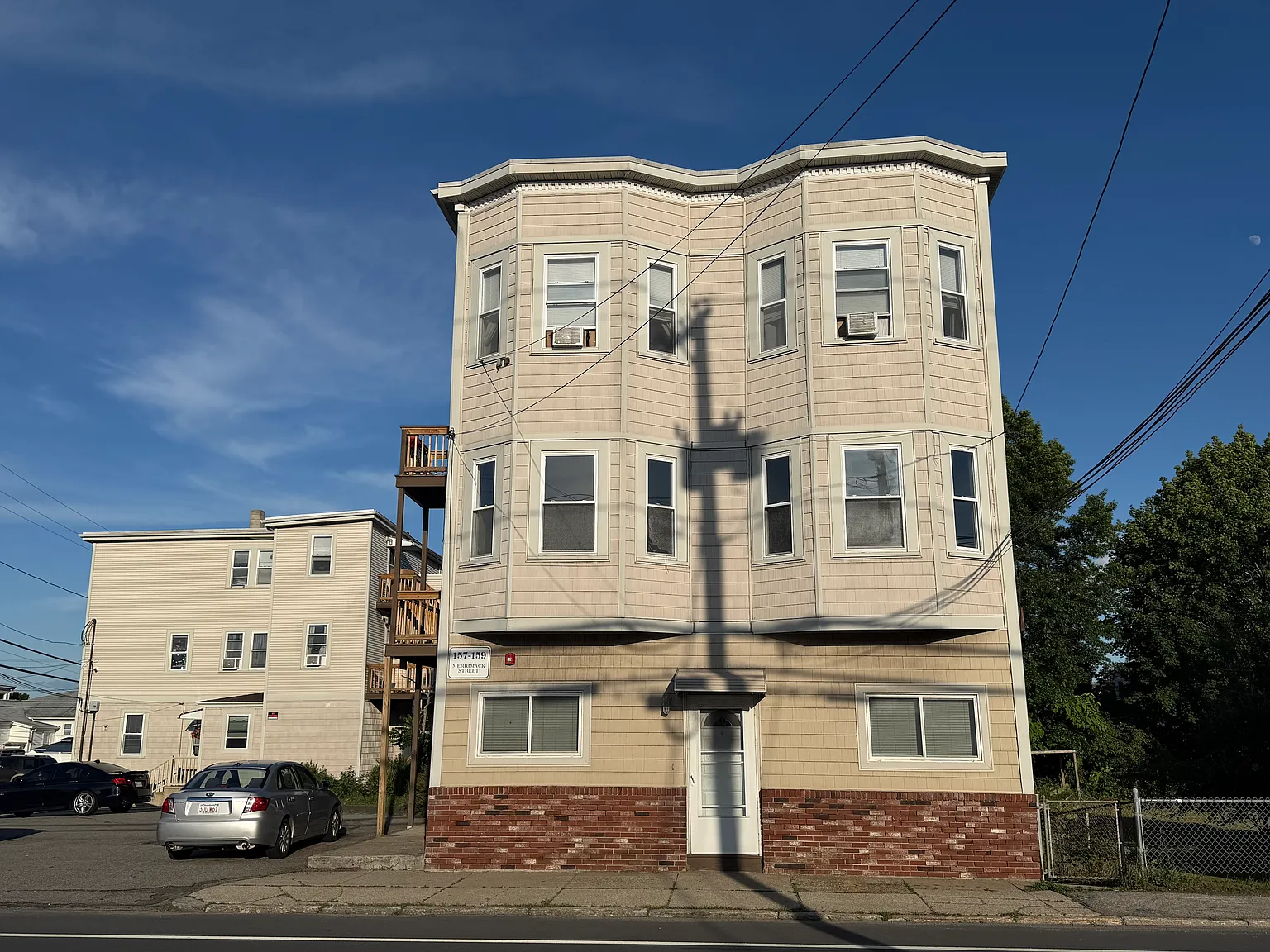 2 bed, 900 sqft, $1,850 — Photo 1