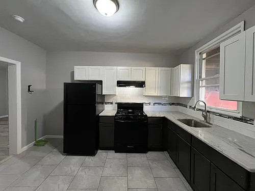 352 Broadway #1E Photo 1