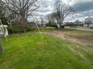 19 Gary Dr, Huntington, WV 25705