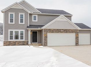 670 Petosky Stone Dr SW, Byron Center, MI 49315