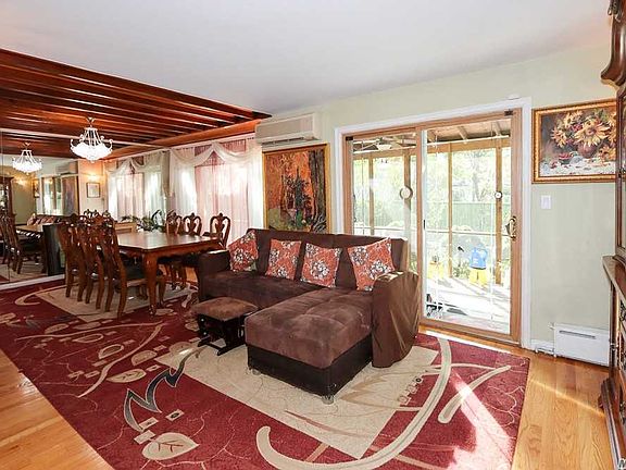 5th image of 67 Meadow Ln