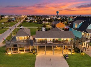 846 S Crystal Beach Rd, Pt Bolivar, TX 77650