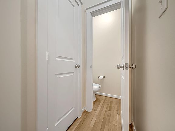5th image of 1814 Matthews St