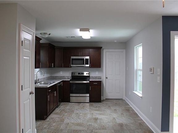 5th image of 742 1st Ave
