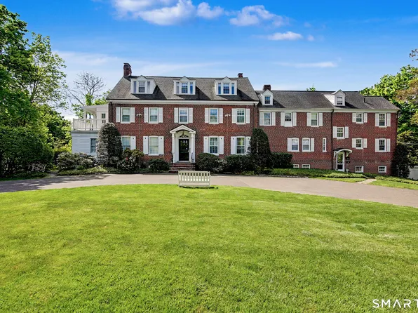 24 Saint Johns Place #4, New Canaan, CT 06840