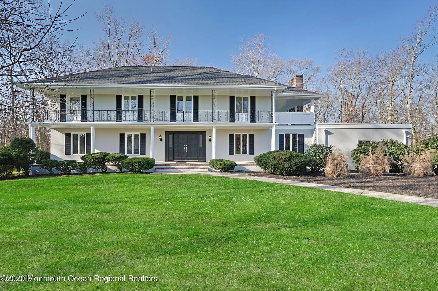 504 Eagle Point Dr photo 1