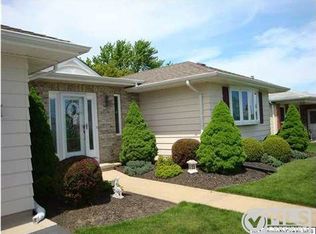 9 Roman St, Toms River, NJ 08757