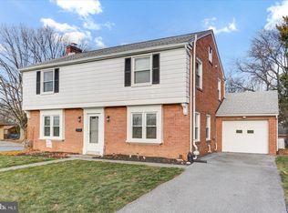 101 E Walnut St, Cleona, PA 17042