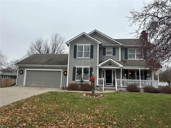 2202 Buckingham St, Saint Joseph, MO 64506