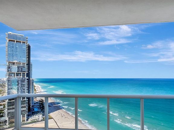 3rd image of 18201 Collins Ave APT 4308