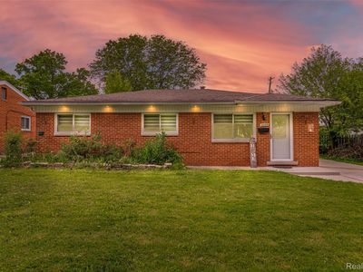 8039 Nightingale St, Dearborn Heights, MI, 48127