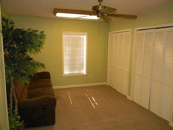 4th image of 203 N Jackson Ave