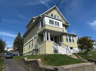 556 Hawley Ave, Bridgeport, CT 06606