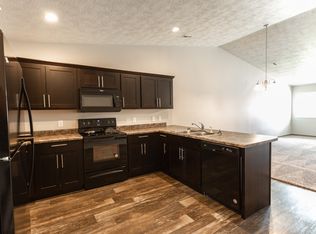100 S Augusta Pl #4405442, Brandon, SD 57005