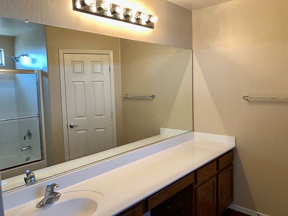 5th image of 17641 W Mandalay Ln