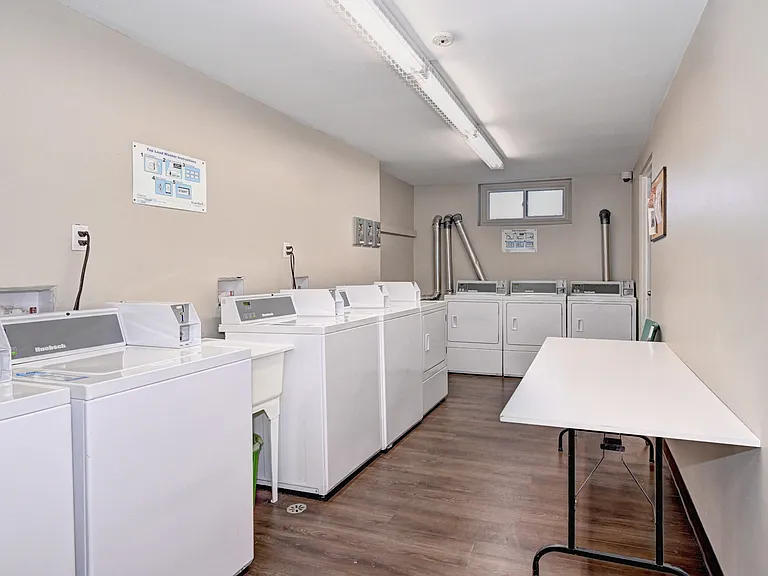 301 Fairview Dr — Photo 22