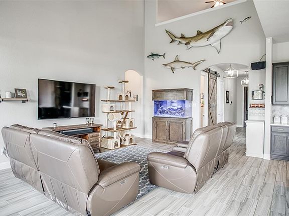 5th image of 1840 Meadow Trail Ln