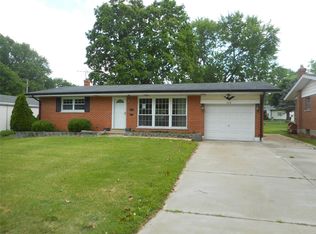 2418 Hazelton Ln, Saint Louis, MO 63136