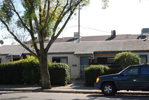 1st image of 814 Ponce De Leon Ave