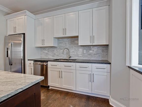 4th image of 1133 W Columbia Ave #4