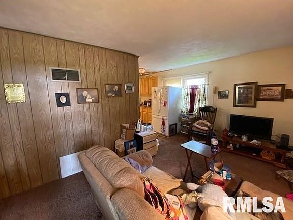 3rd image of 1385 Rock Island Ave