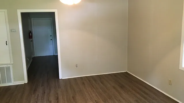 208 Tennessee St — Photo 15