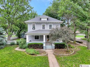 823 N 11th St, Beatrice, NE 68310