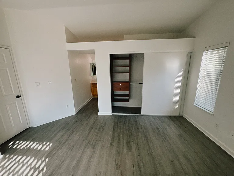 1962 Calafia Ct — Photo 15