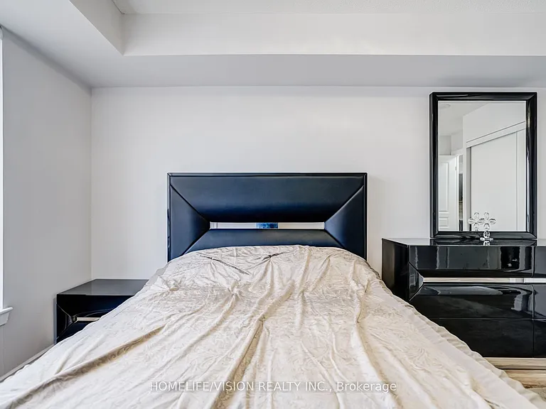 7 N Park Rd #1802 — Photo 22