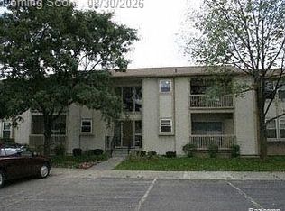 27860 Berrywood Ln Unit 24, Farmington Hills, MI 48334