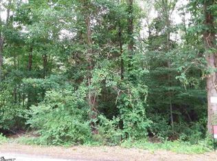 289 Winetta St, Laurens, SC 29360