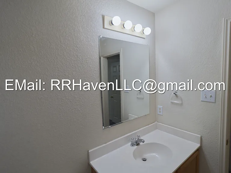 secondary bathroom