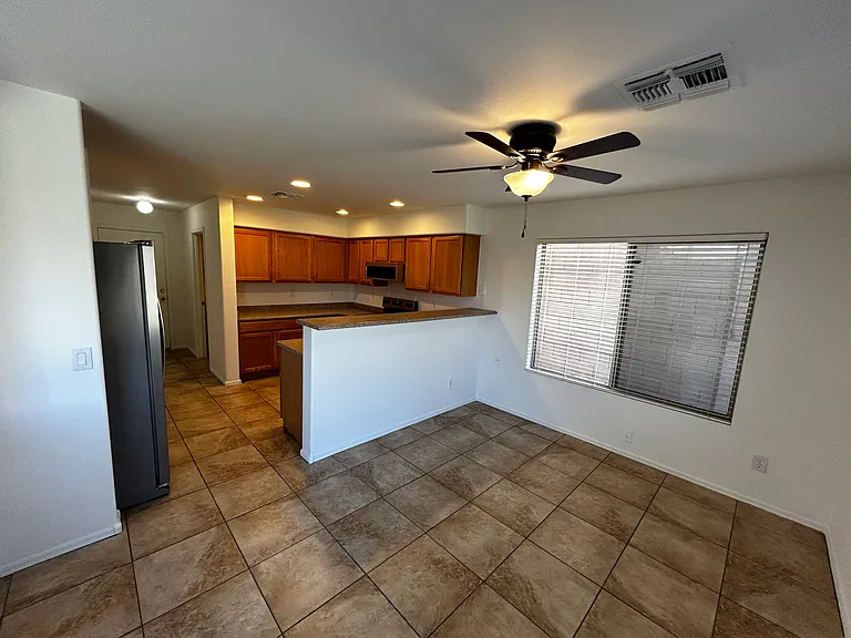 14704 W Carlin Dr — Photo 7