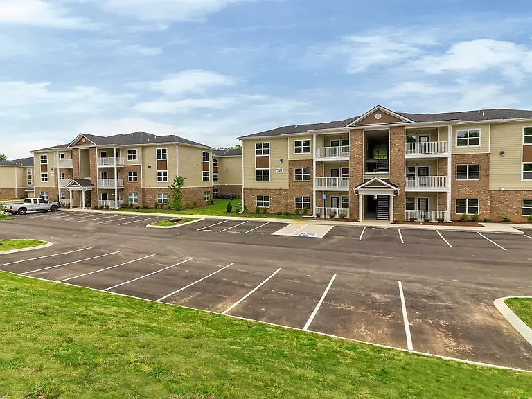 West Way I Apartments — Photo 2