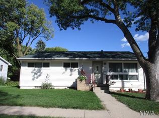 2220 S Cleveland St, Sioux City, IA 51106