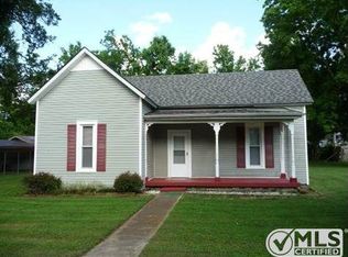 102 Locust St, Mount Pleasant, TN 38474