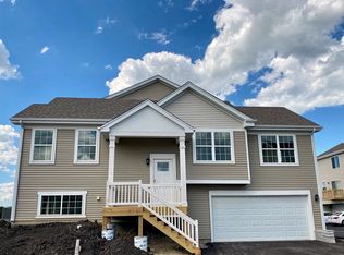 557 Berry Ridge Dr, Joliet, IL 60431