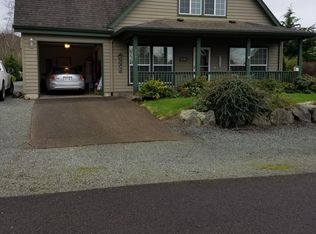 377 N Ocean St, Rockaway Beach, OR 97136