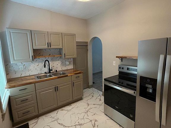 5th image of 1003 Brighton St