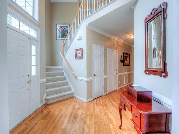 3rd image of 10257 Brickerton Dr