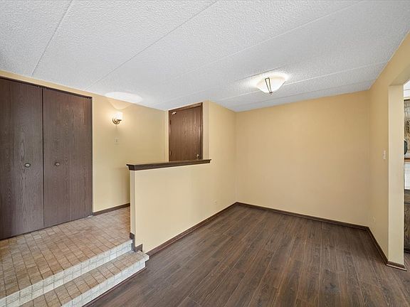 5th image of 525 Cumnor Rd APT 204