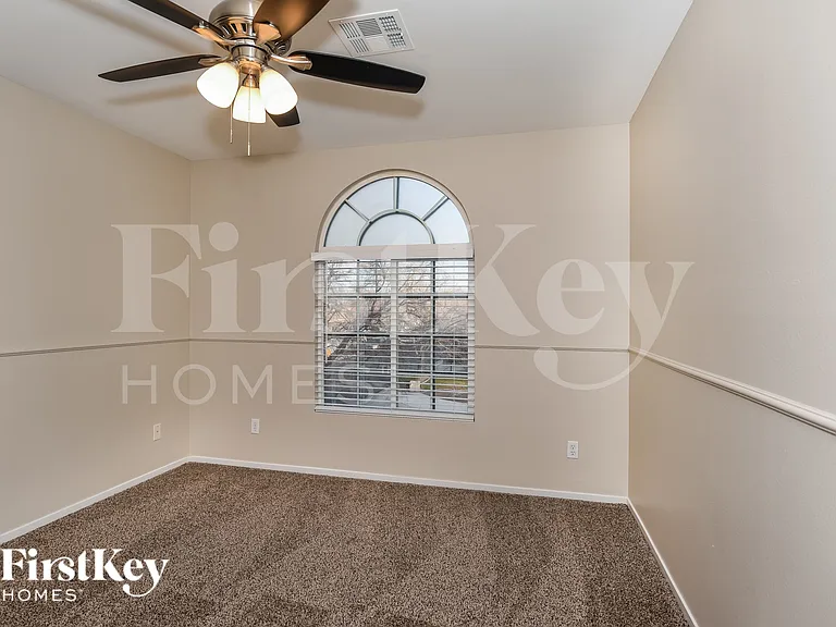 10211 Eden Falls Ln — Photo 15