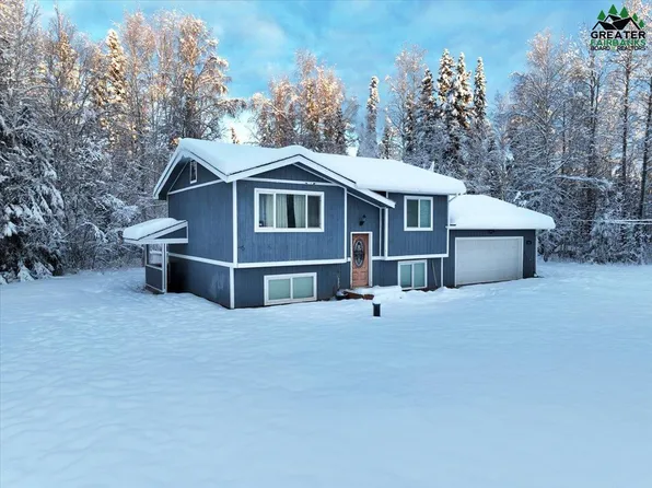 2654 Carrie Lynn Dr, North Pole, AK 99705