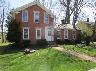 608 N Main St, Wellington, OH 44090