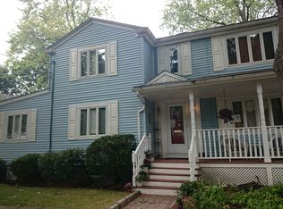17 Glenellen Rd, West Roxbury, MA 02132