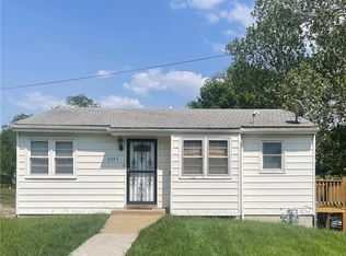 2203 N 9th St, Kansas City, KS 66101