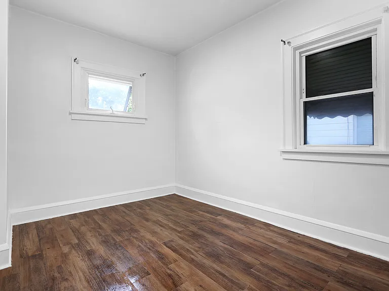 12608 Corlett Ave — Photo 11