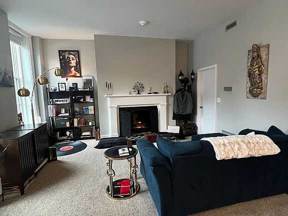 3rd image of 17 E High St APT 204
